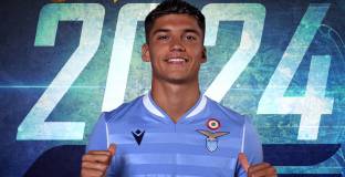 Лацио продължи с Кореа