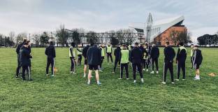 Шефилд Юнайтед тренира в парк преди мача с Ливърпул