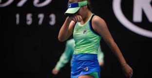 Кенин победи Барти и е на финал на Australian Open 2020