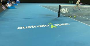Мухова и Брейди се класираха за 1/2-финалите на Australian Open