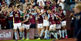 Играчите на Вила са недоволни от фланелките 