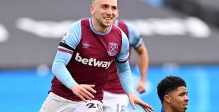 Джерард и Карагър: Боуен не е заместник на Салах