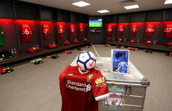 Съблекалнята на Ливърпул за мача с Тотнъм. 