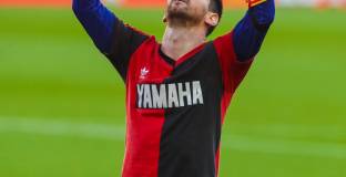 Барса ще бъде глобена за жеста на Меси