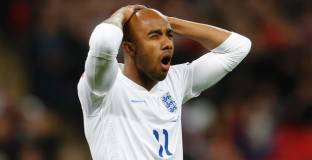 Делф получи разрешение да напусне лагер-сбора на Трите лъва 