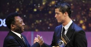 Пеле се обърна към Роналдо