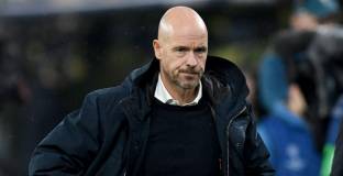 Тен Хаг е недоволен от непоследователността на съдиите