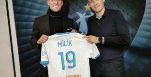 Милик завърши трансфера си в Марсилия