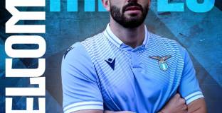 Лацио обяви за Мусакио