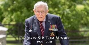 Коронавирус  уби изпълнител на химна на Ливърпул 