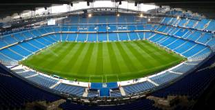 Сити ще се справи с Уулвс