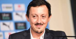 Лонгория: Това е тъмна нощ за футбола