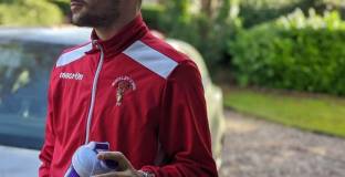 Уволниха футболист след шега за изнасилване