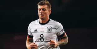 Кроос пропуска мартенските мачове на Бундестима