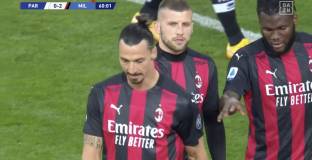 Стана ясно какво е казал Ибра на съдията преди изгонването си 