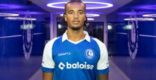 Челси възнамерява да се подсили с ляв бек 