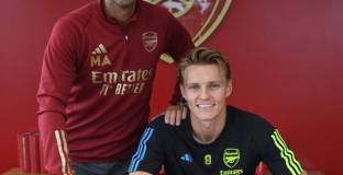 Едегор подписа нов договор с Арсенал 