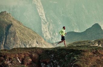 Ян Облак тренира в състава на националния отбор на Словения. 
