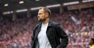 Майнц 05 се раздели с треньора си 