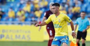 Барса се интересува от 17-годишен халф на Лас Палмас