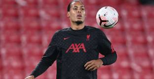 Ван Дайк започна леки тренировки