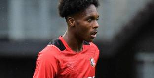   Тел стана май-младият дебютант за Байерн Мюнхен 