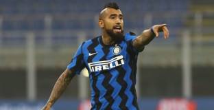 Видал може да продължи кариерата си във Франция