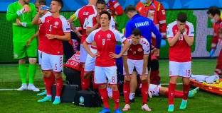 Играчите на Дания и Финландия настояли да доиграят мача