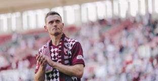 Вермален напусна Висел Кобе