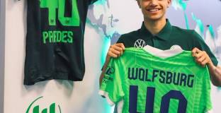 Волфсбург подписа с крило