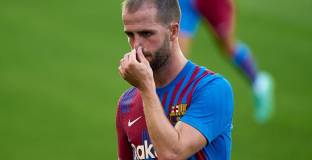  Милан хвърли око на Пянич