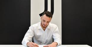   Ювентус подписа със защитник от Серия В