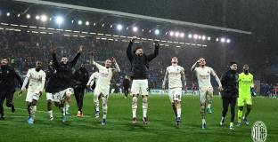  Милан победи Каляри и еднолично оглави таблицата 