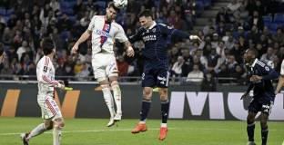 Лион измъкна точката срещу Париж ФК 