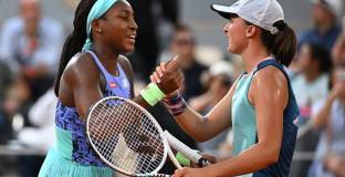   Швьонтек спечели 