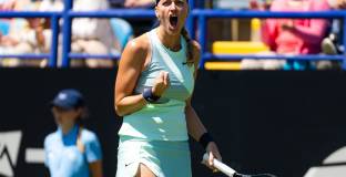  Квитова спечели турнира в Ийстбърн 