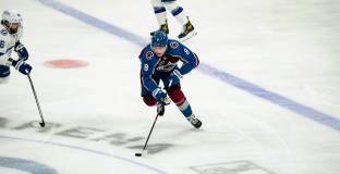  Колорадо поведе във финала на Купа Стенли