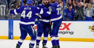   Тампа намали изоставането срещу Колорадо 