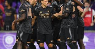  Арсенал с трета победа през лятото