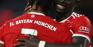  Мане и Де Лигт откриха головата си сметка за Байерн Мюнхен 