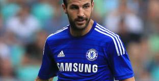 Фабрегас изигра своя 500-ен мач за английски отбори