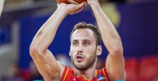   България с трета загуба на Европейското по баскетбол 