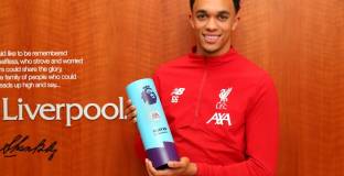 Александър - Арнолд е Играч на ВЛ за декември