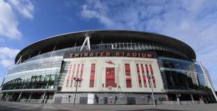 Астън Вила ще опита да изравни лидера