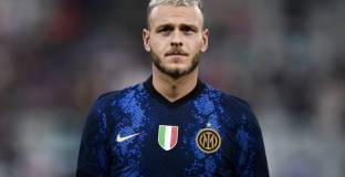 Интер продължи с Димарко