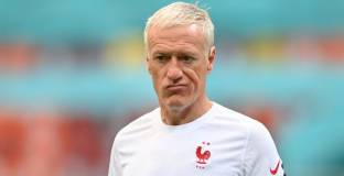 Дешан ще води Франция и на Световното в Катар