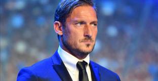 Тоти създаде собствени скаутски агенции