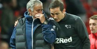 Лампард: Понякога си пишем с Моуриньо