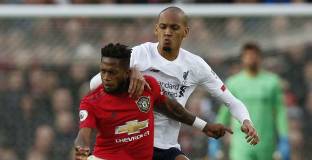  Фабиньо защити Фред