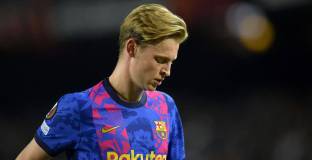   Барса постави ултиматум на Де Йонг 